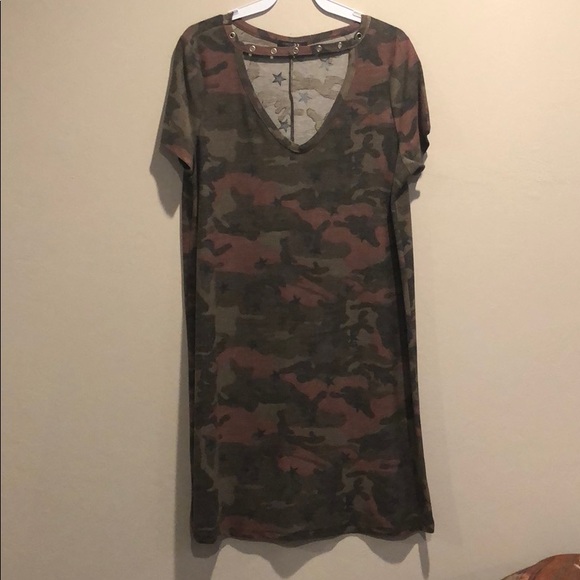 🆕 Mauve Short Sleeve Camo Dress - Picture 3 of 5